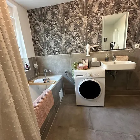 Stilvolles Naehe Messe Duesseldorf In Sued Apartment