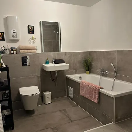 Apartamento Stilvolles Naehe Messe Duesseldorf In Sued