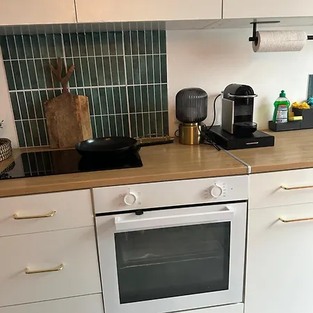 Apartment Stilvolles Nähe Messe Düsseldorf In Süd