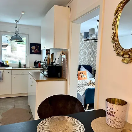 Stilvolles Nähe Messe Düsseldorf In Süd Duisburg