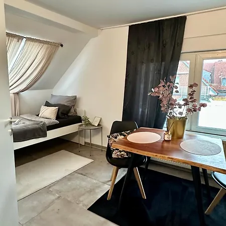 Stilvolles Naehe Messe Duesseldorf In Sued Appartement