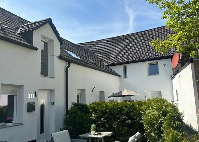 Stilvolles Naehe Messe Duesseldorf In Sued Lägenhet